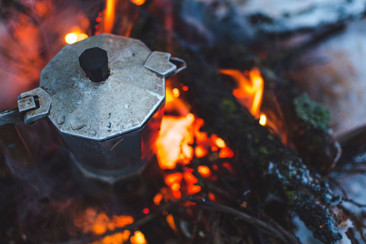 Adventurer's Guide to Choosing the Best Coffee Brewing Gear for the Great Outdoors
